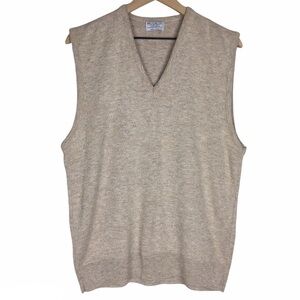 VINTAGE Sweater Vest Westchester Classics Union Made Oatmeal Classic Size Large